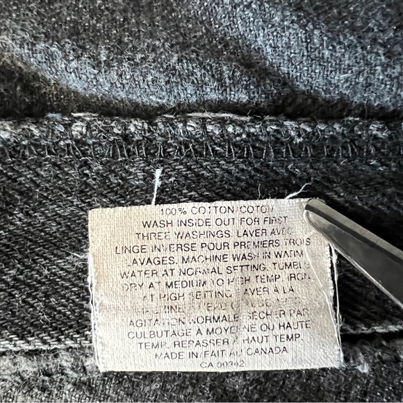 Vintage Levi’s 90s Washed Black Denim High Rise Cut Off Jean Shorts - Picture 7 of 8